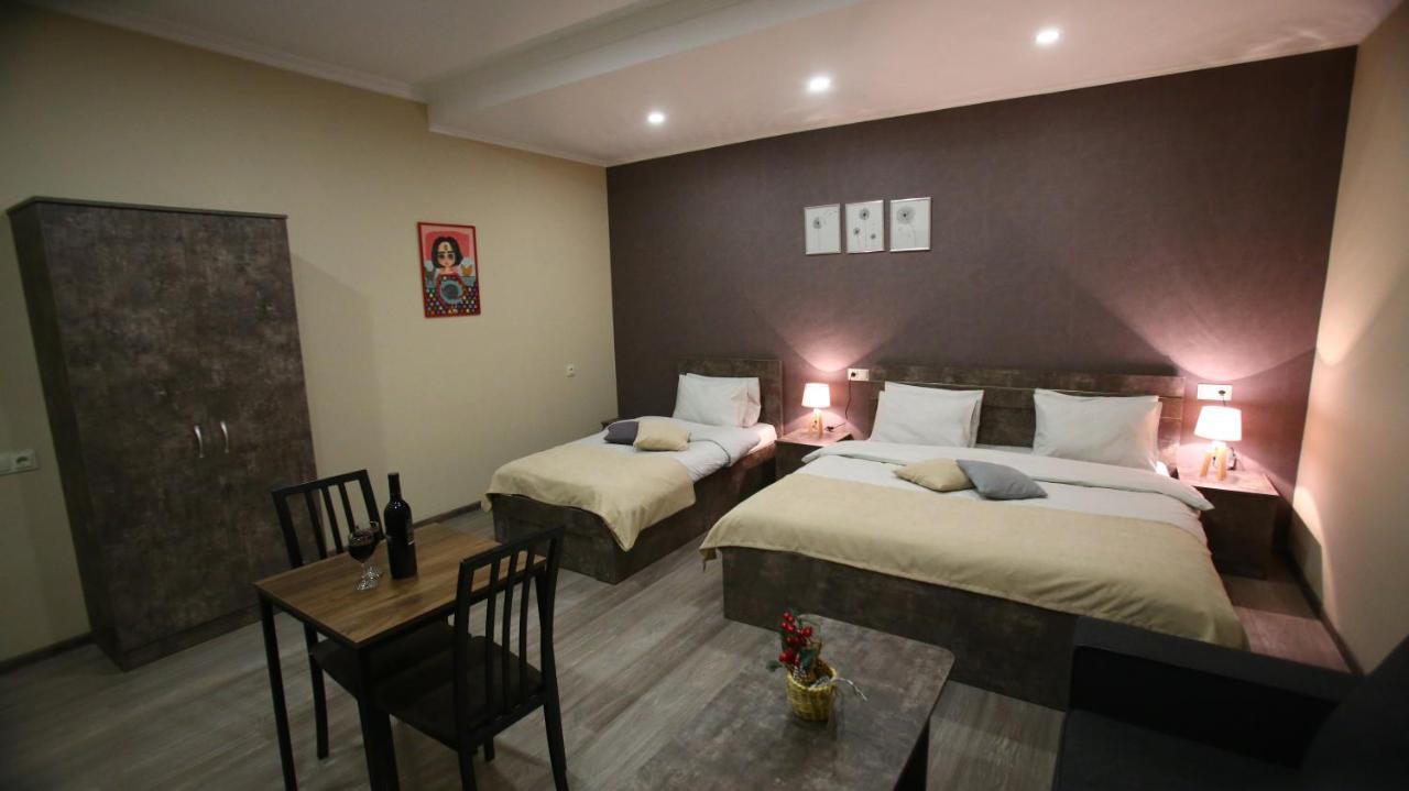 Hotel Nabadi Tbilissi Extérieur photo