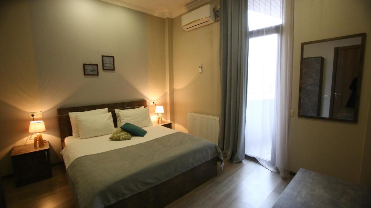 Hotel Nabadi Tbilissi Extérieur photo