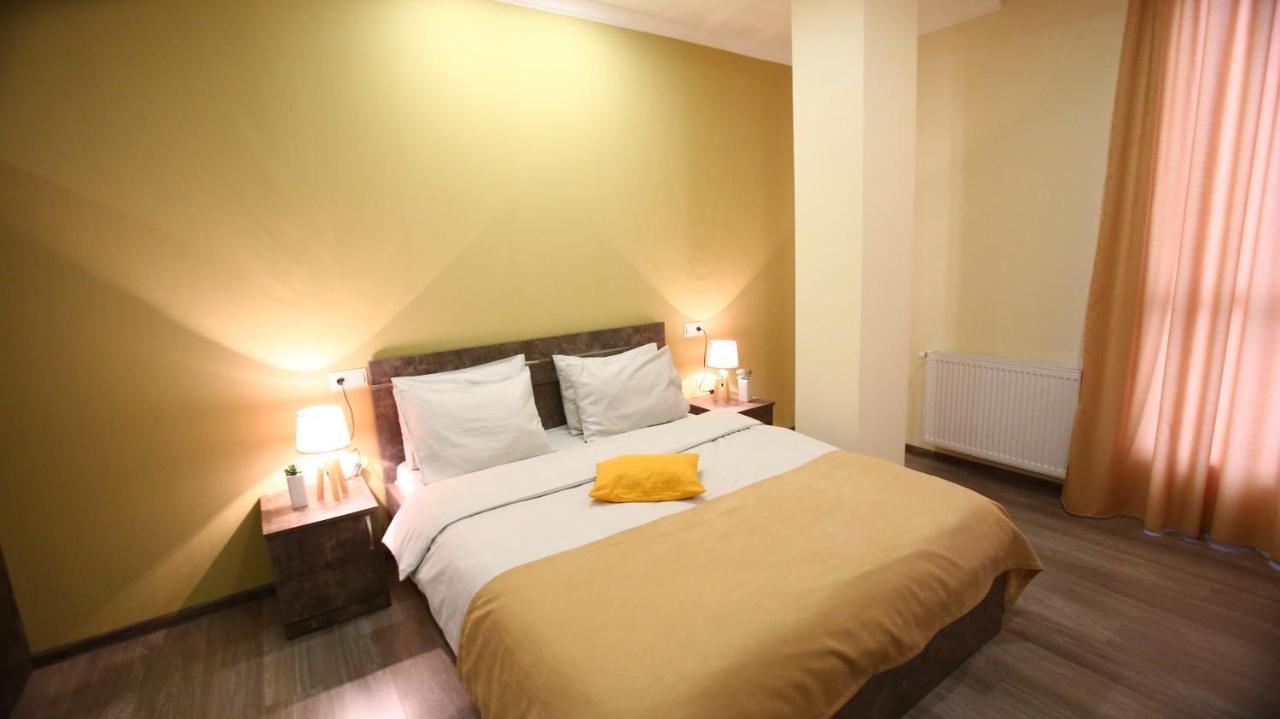 Hotel Nabadi Tbilissi Extérieur photo