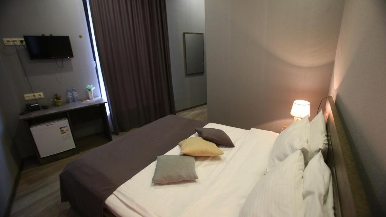 Hotel Nabadi Tbilissi Extérieur photo
