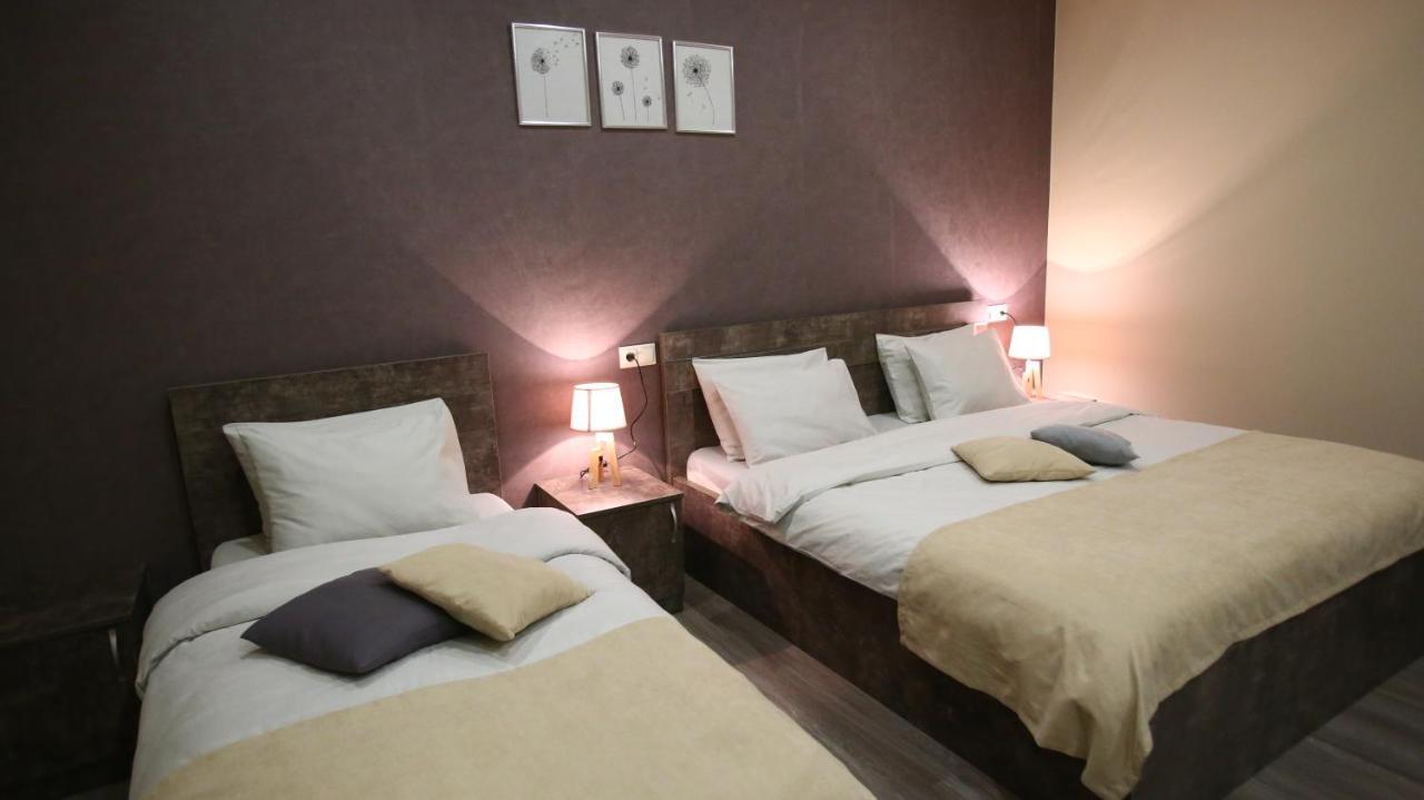 Hotel Nabadi Tbilissi Extérieur photo