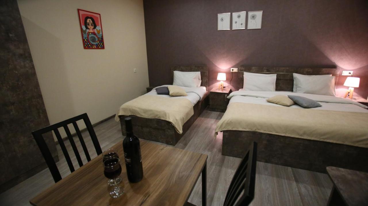Hotel Nabadi Tbilissi Extérieur photo