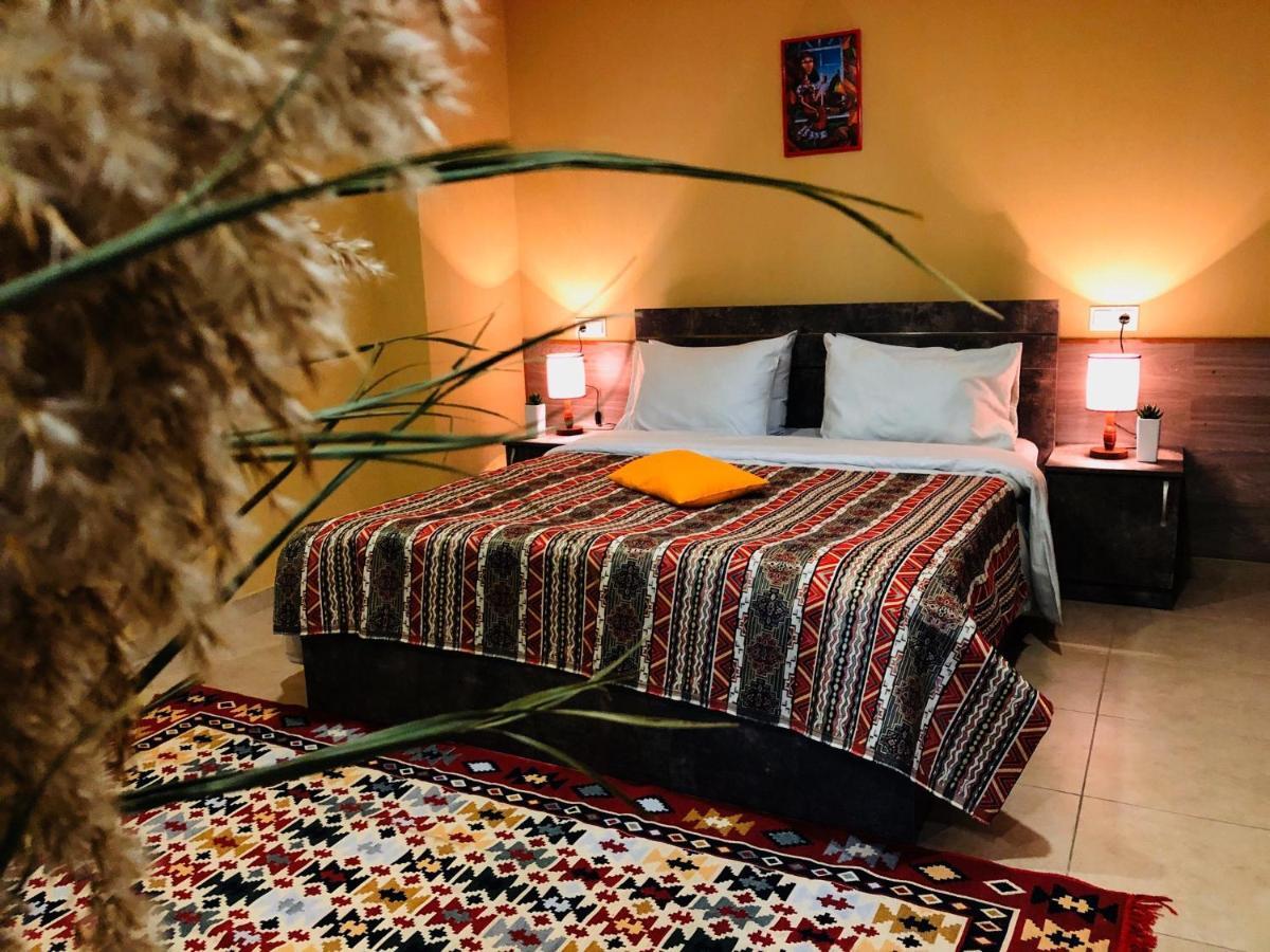 Hotel Nabadi Tbilissi Extérieur photo
