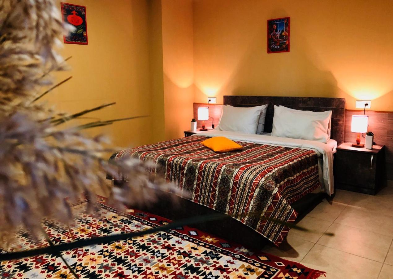 Hotel Nabadi Tbilissi Extérieur photo