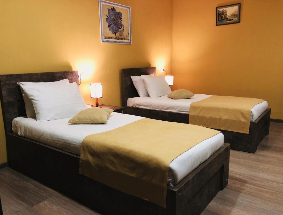 Hotel Nabadi Tbilissi Extérieur photo