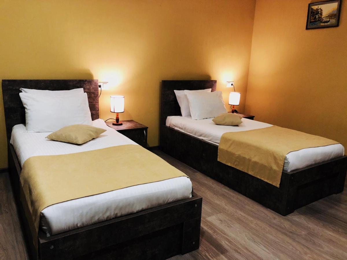 Hotel Nabadi Tbilissi Extérieur photo